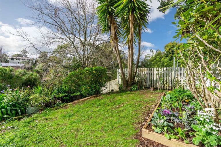 Photo of property in 2/28 Marina Road, Torbay, Auckland, 0630