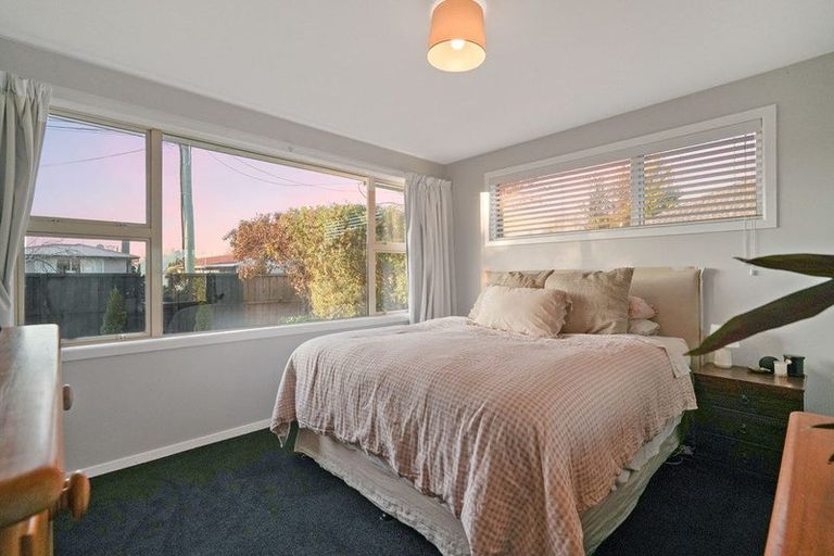 Photo of property in 72 Wingate Street, Redwood, Christchurch, 8051