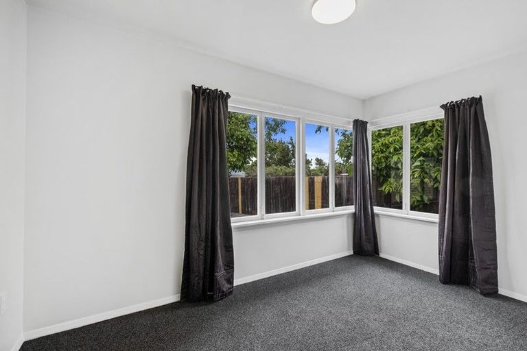 Photo of property in 19 George Street, Rotherham, 7379