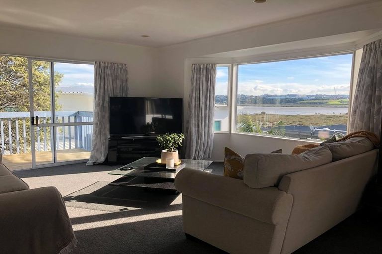 Photo of property in 2/20 Walter Street, Hauraki, Auckland, 0622