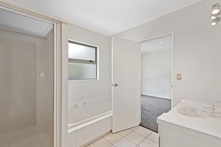 Photo of property in 3 Willow Dell, Westmorland, Christchurch, 8025