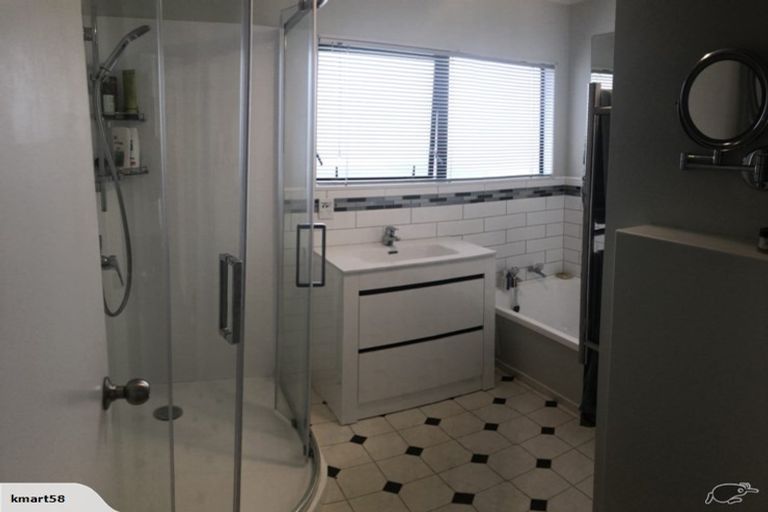 Photo of property in 2/15 Greenhill Crescent, Pakuranga, Auckland, 2010