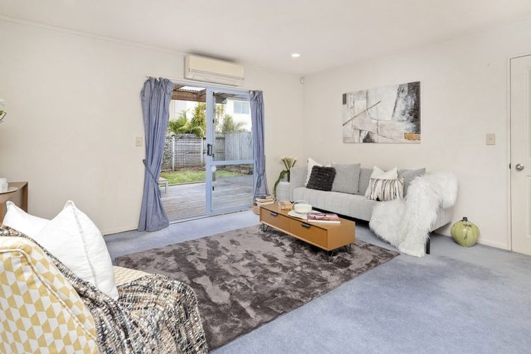 Photo of property in 14 Albizia Avenue, Henderson, Auckland, 0612