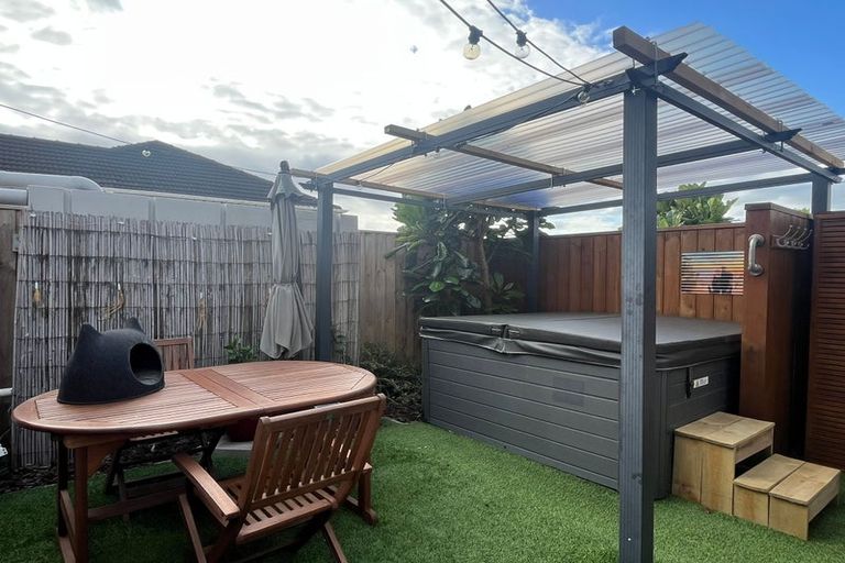 Photo of property in 7/42 Kaikoura Street, Henderson, Auckland, 0612