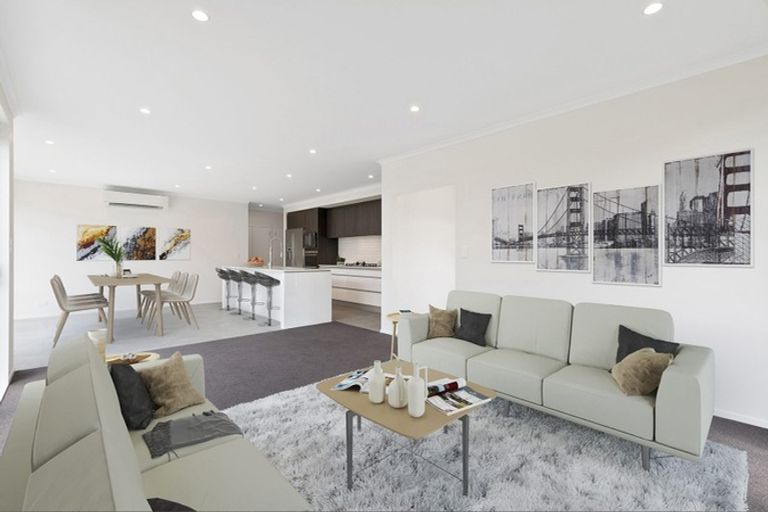 Photo of property in 29 Kukuwai Avenue, Red Beach, 0932