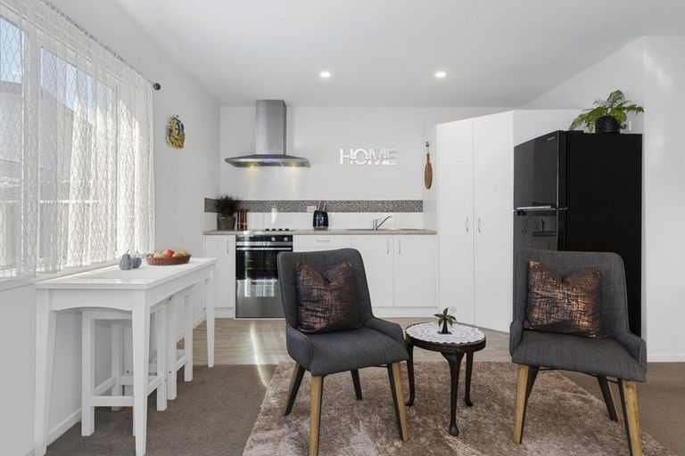 Photo of property in 11 Kamahi Crescent, Papamoa Beach, Papamoa, 3118