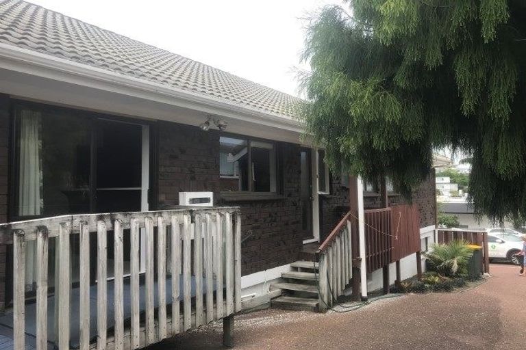 Photo of property in 1/3 Hastings Road, Mairangi Bay, Auckland, 0630