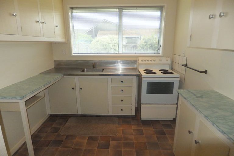 Photo of property in 2/33 Cavendish Road, Casebrook, Christchurch, 8051