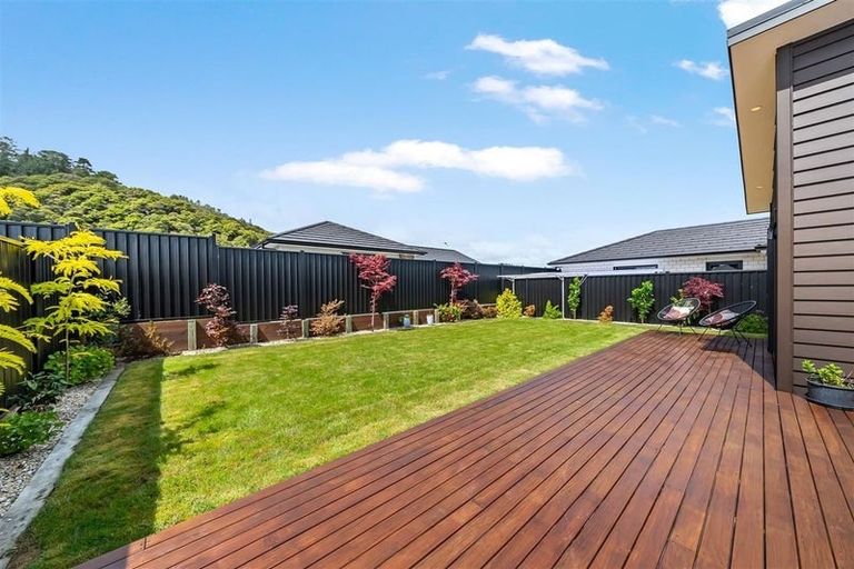Photo of property in 11 Buddle Road, Wallaceville, Upper Hutt, 5018