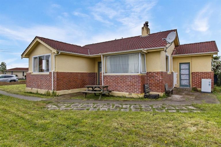 Photo of property in 49 Parsonage Road, Waimate, 7924