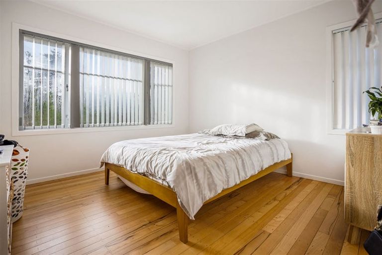 Photo of property in 20 Wilsher Crescent, Henderson, Auckland, 0612