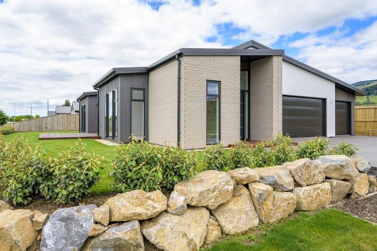 Photo of property in 38 Greenway Crescent, Hope, Richmond, 7020