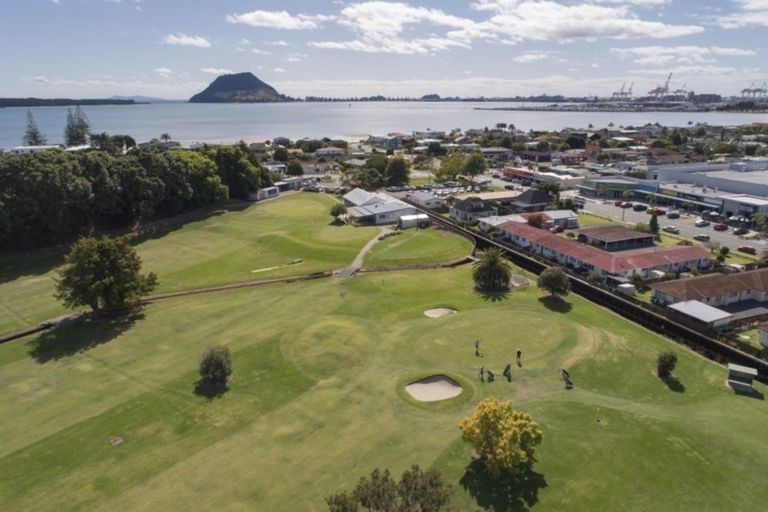 Photo of property in 64 Vale Street, Otumoetai, Tauranga, 3110