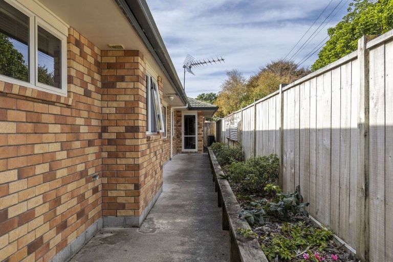 Photo of property in 112b Govett Avenue, Frankleigh Park, New Plymouth, 4310