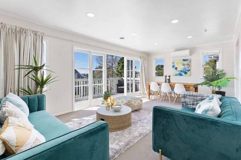 Photo of property in 64 Colwill Road, Massey, Auckland, 0614