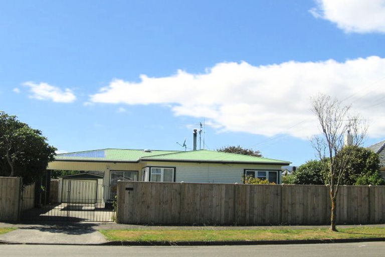 Photo of property in 5 Beth Street, Trentham, Upper Hutt, 5018