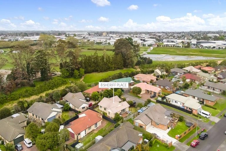 Photo of property in 8 Sheriff Place, Randwick Park, Auckland, 2105