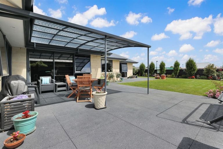 Photo of property in 7 Whiteoak Grove, Tinwald, Ashburton, 7700