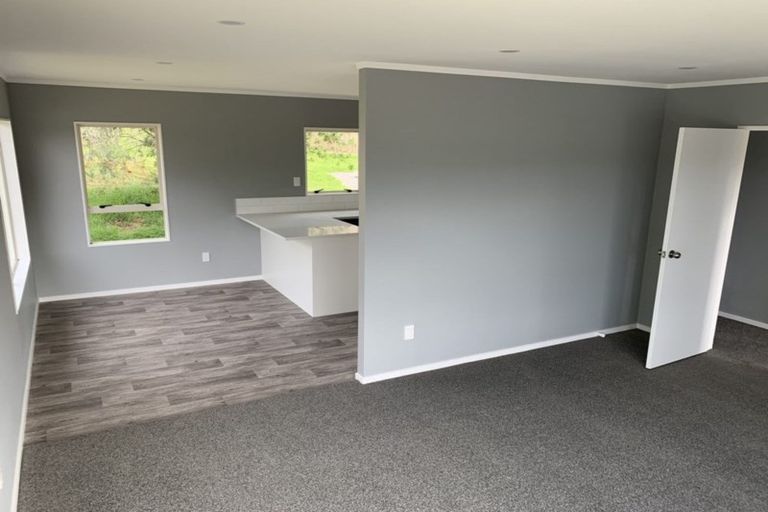 Photo of property in 12 Broadfield Street, Massey, Auckland, 0614