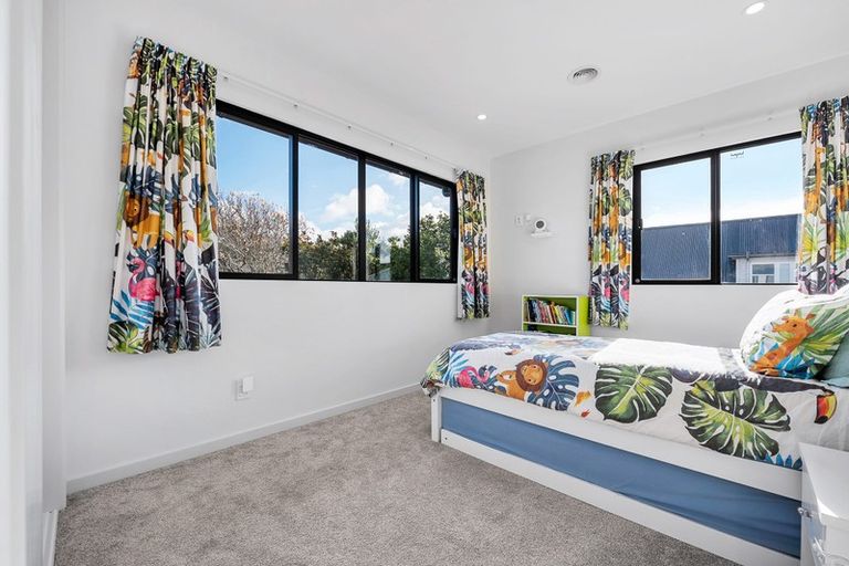 Photo of property in 28 Orr Crescent, Hutt Central, Lower Hutt, 5011