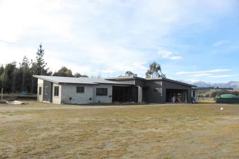 Photo of property in 13 Balneaves Lane, Albert Town, Wanaka, 9382
