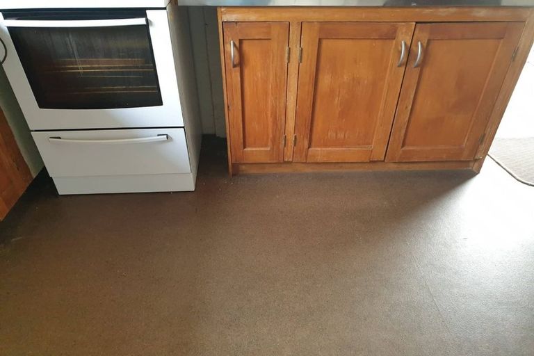 Photo of property in 26 Moulson Street, Strathern, Invercargill, 9812