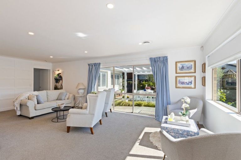 Photo of property in 1/122 Clawton Street, Westown, New Plymouth, 4310