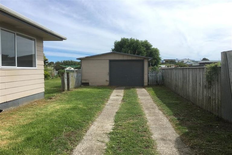 Photo of property in 81 Thatcher Street, Castlecliff, Whanganui, 4501
