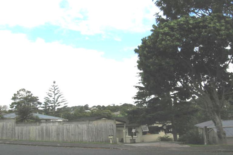 Photo of property in 77 Sunnynook Road, Forrest Hill, Auckland, 0620