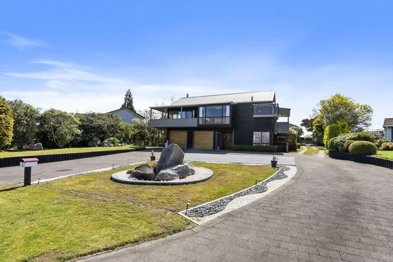 Photo of property in 8 Bracken Row, Rangatira Park, Taupo, 3330