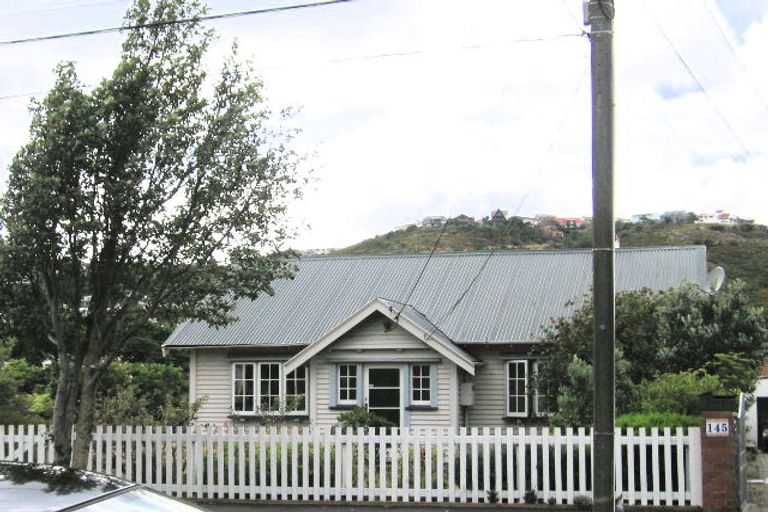 Photo of property in 143 Derwent Street, Island Bay, Wellington, 6023