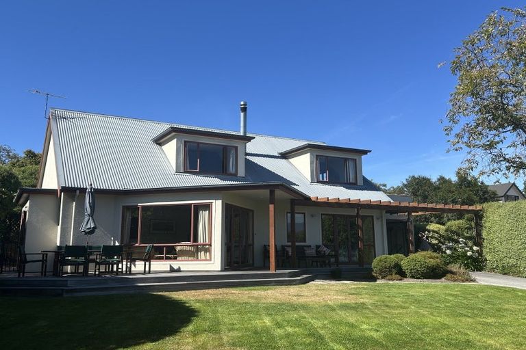 Photo of property in 10 Scaife Place, Wanaka, 9305