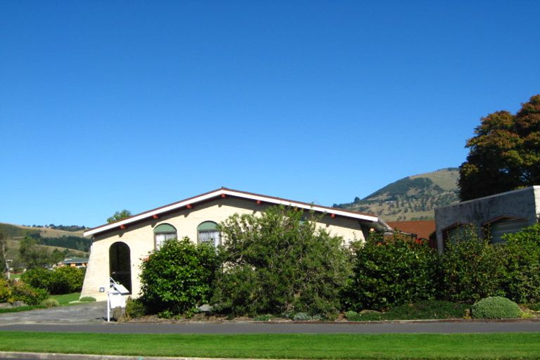 Photo of property in 16 Wickliffe Street, Mosgiel, 9024