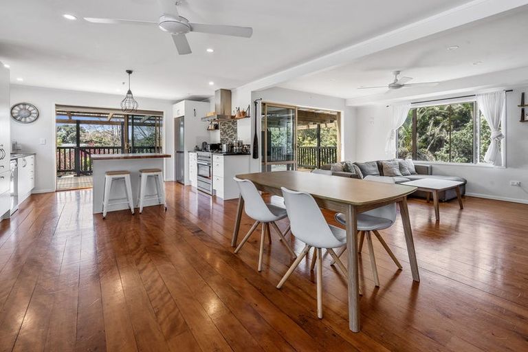 Photo of property in 57 Hauraki Road, Leigh, Warkworth, 0985