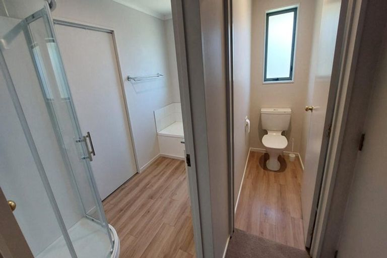 Photo of property in 29 Durrell Way, Rolleston, 7614