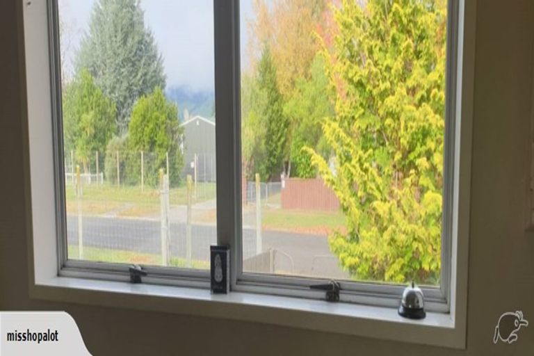 Photo of property in 60 Rangiamohia Road, Turangi, 3334