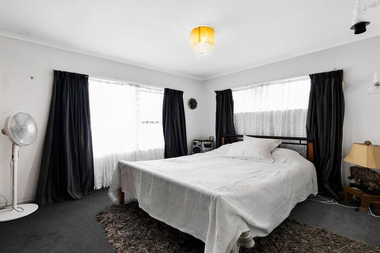 Photo of property in 8a Birdwood Avenue, Moturoa, New Plymouth, 4310