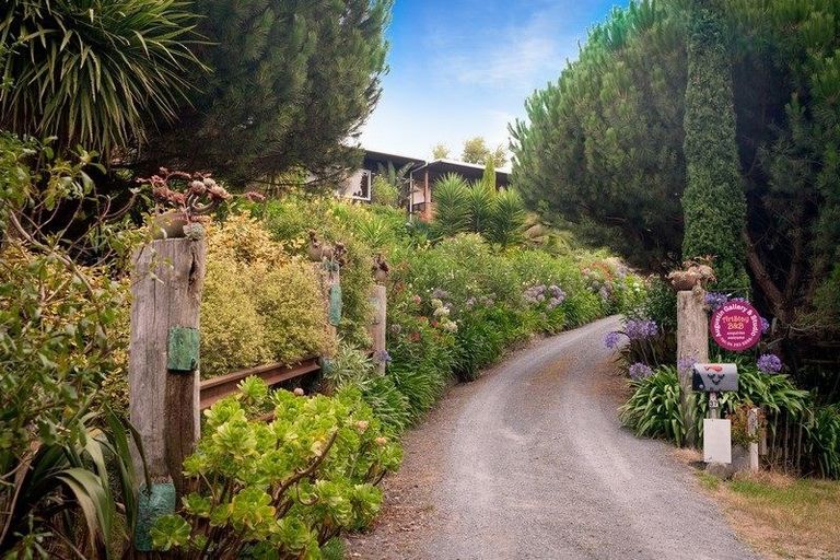 Photo of property in 37 Kensington Drive, Peka Peka, Waikanae, 5391