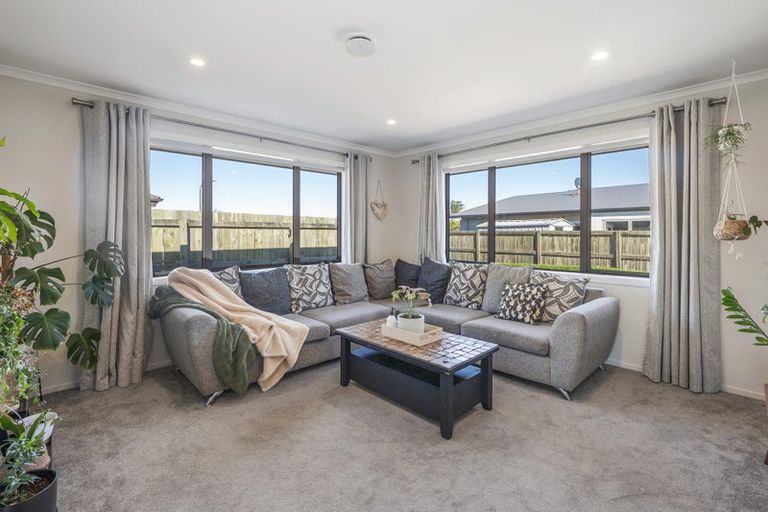 Photo of property in 14 Twain Crescent, Owhata, Rotorua, 3010