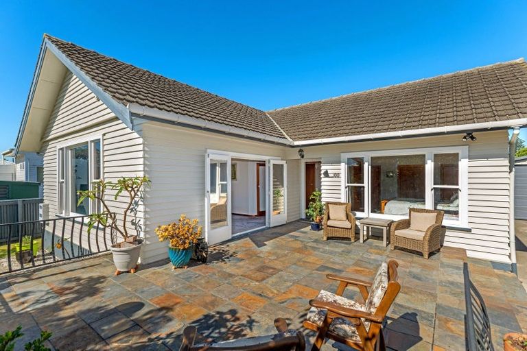 Photo of property in 100 Awapuni Road, Awapuni, Gisborne, 4010