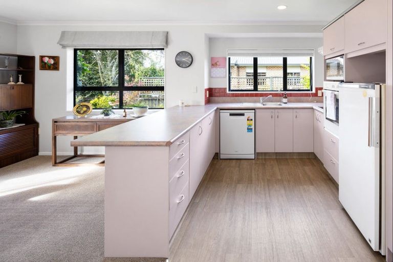 Photo of property in 28a Weld Street, Cambridge, 3434