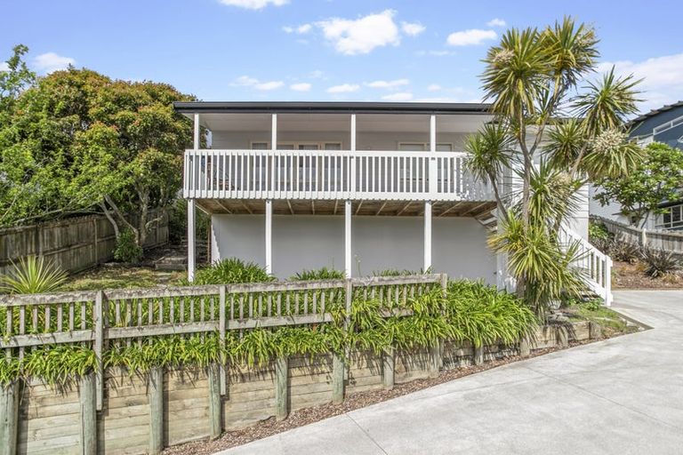 Photo of property in 18 Ian Marwick Place, Birkenhead, Auckland, 0626