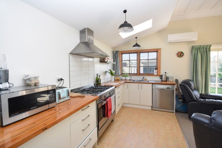 Photo of property in 224 Oxford Street, South Dunedin, Dunedin, 9012