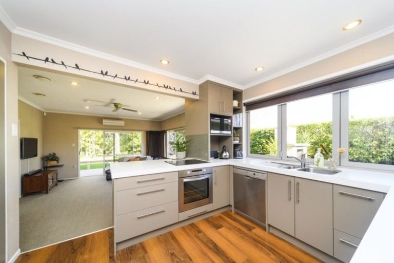 Photo of property in 10 Frimley Street, Awapuni, Palmerston North, 4412