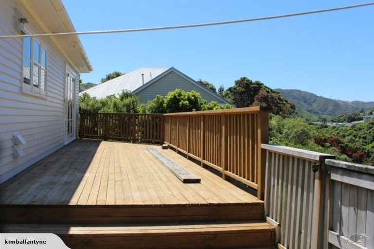 Photo of property in 8 Rodney Street, Northland, Wellington, 6012
