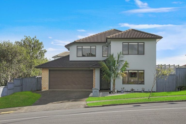 Photo of property in 43 Valderama Drive, Flat Bush, Auckland, 2019