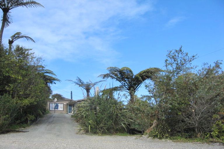 Photo of property in 92 Fox Street, Cobden, Greymouth, 7802