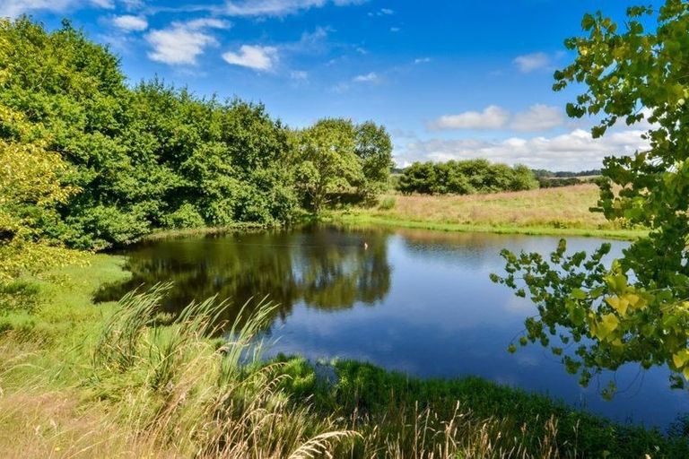 Photo of property in 273 Forestry Road, Waitoki, Kaukapakapa, 0871