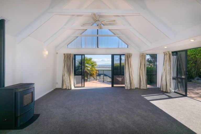 Photo of property in 25 Lookaway Place, Huntsbury, Christchurch, 8022