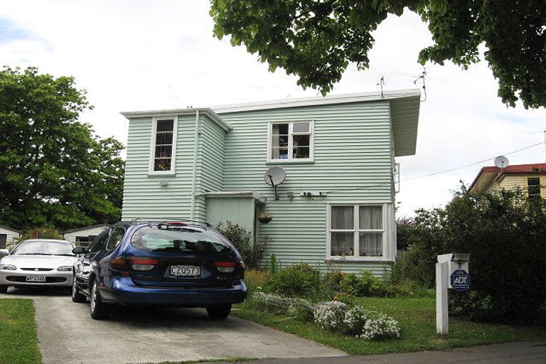 Photo of property in 7 Hooker Avenue, Bryndwr, Christchurch, 8053